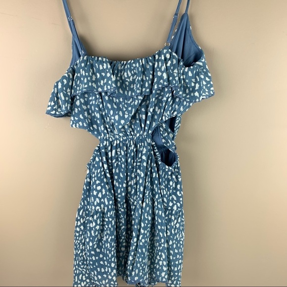 LE Lis NWT Short Romper with side Cutouts - Picture 2 of 10